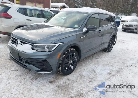 2022 Volkswagen Tiguan 2.0T Se R-Line Black z USA, uszkodzony, nr VIN 3VV8B7AX7NM106274
